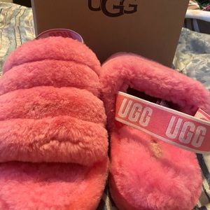 Size 10 woman very comfortable brand new uggs